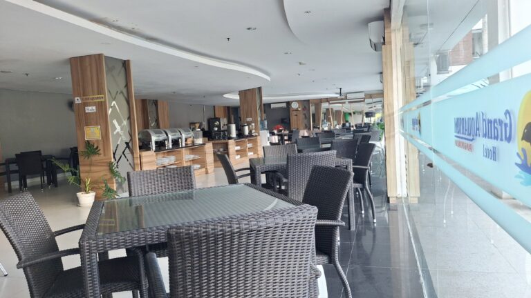Restoran yang bersih dan nyaman