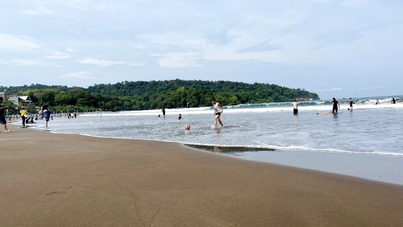 Pesona Pantai Pangandaran Barat