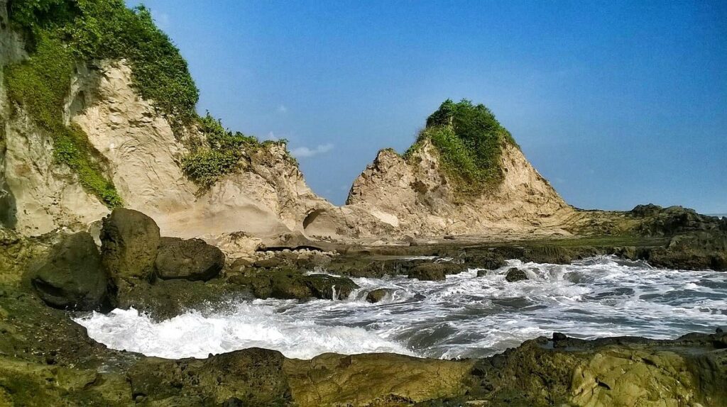 Pantai Karang Nini Pangandaran
